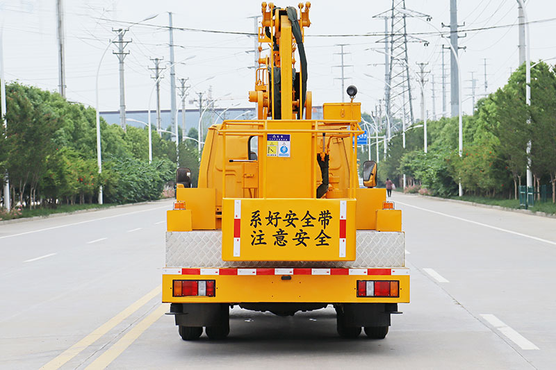 江鈴13.5米單排藍牌高空作業(yè)車 江鈴13.5米單排藍牌高空作業(yè)車