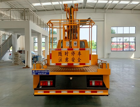 程力威牌CLW5042JGK6XL型高空作業(yè)車 程力威牌CLW5042JGK6XL型高空作業(yè)車