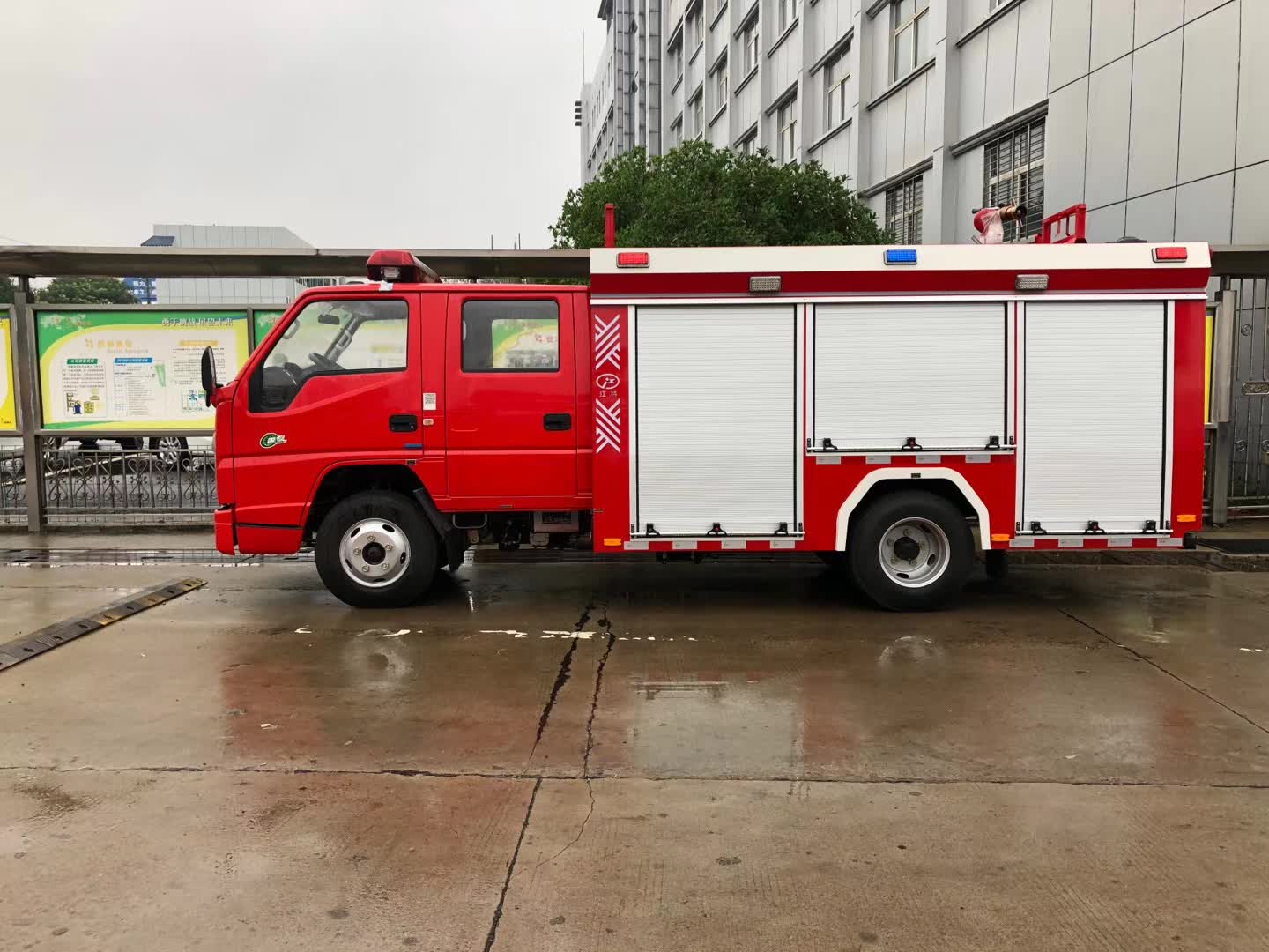 江鈴2噸水罐消防車 江鈴2噸水罐消防車