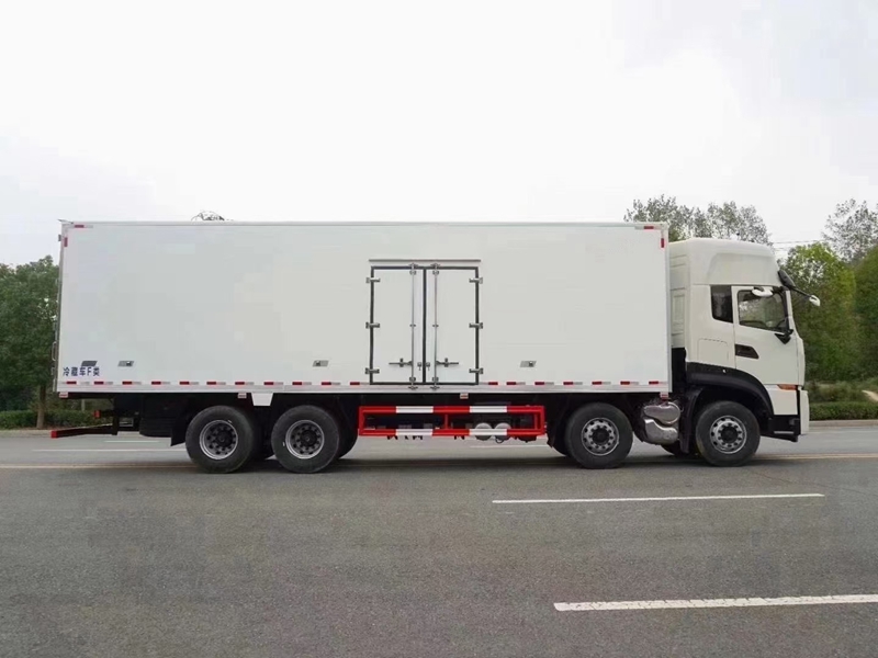 東風(fēng)天龍KL前四后八冷藏車(chē) 東風(fēng)天龍KL前四后八冷藏車(chē)