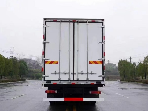 歐曼EST前四后八冷藏車(chē) 歐曼EST前四后八冷藏車(chē)