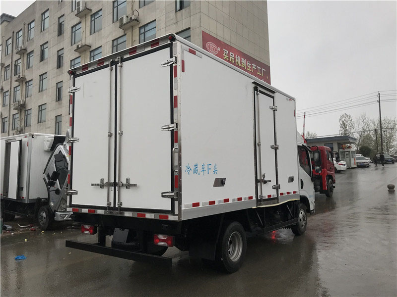國六 上汽躍進C500自動擋4.2米冷藏車 國六 上汽躍進C500自動擋4.2米冷藏車