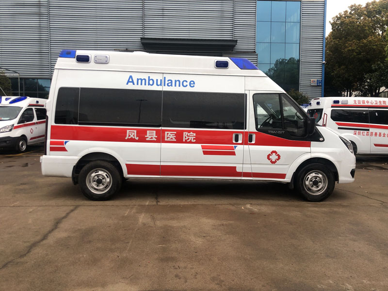 福特V348長(zhǎng)軸高頂客運(yùn)(福星頂)救護(hù)車(chē) 福特V348長(zhǎng)軸高頂客運(yùn)(福星頂)救護(hù)車(chē)
