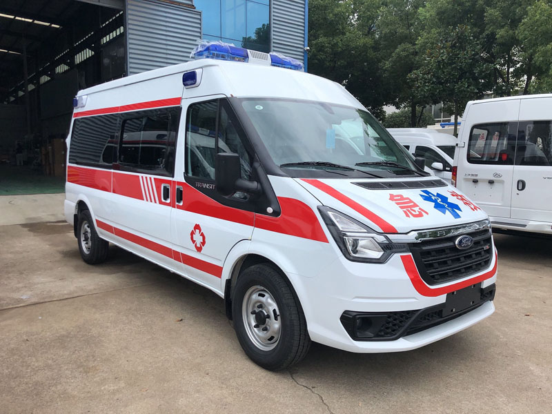 福特V348長(zhǎng)軸中頂監(jiān)護(hù)型救護(hù)車 福特V348長(zhǎng)軸中頂監(jiān)護(hù)型救護(hù)車