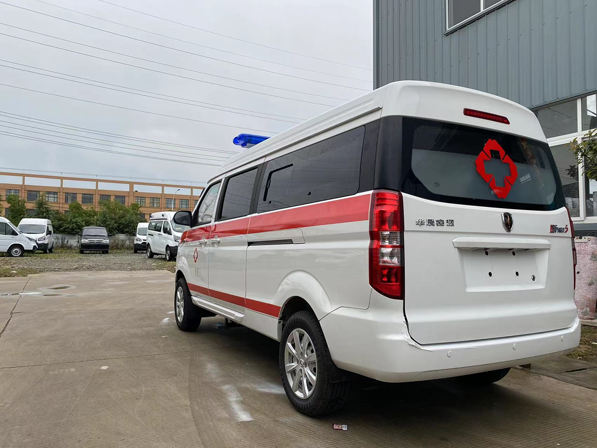 金杯小海獅S轉(zhuǎn)運救護車 金杯小海獅S轉(zhuǎn)運救護車