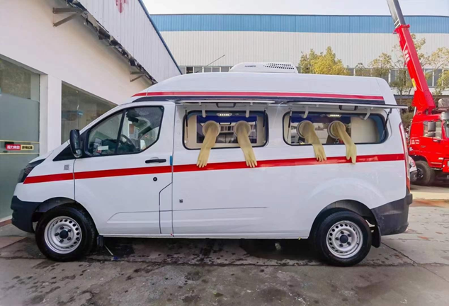 汽油核酸檢測采樣車-三窗口 汽油核酸檢測采樣車-三窗口