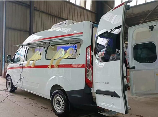 汽油核酸檢測采樣車-三窗口 汽油核酸檢測采樣車-三窗口