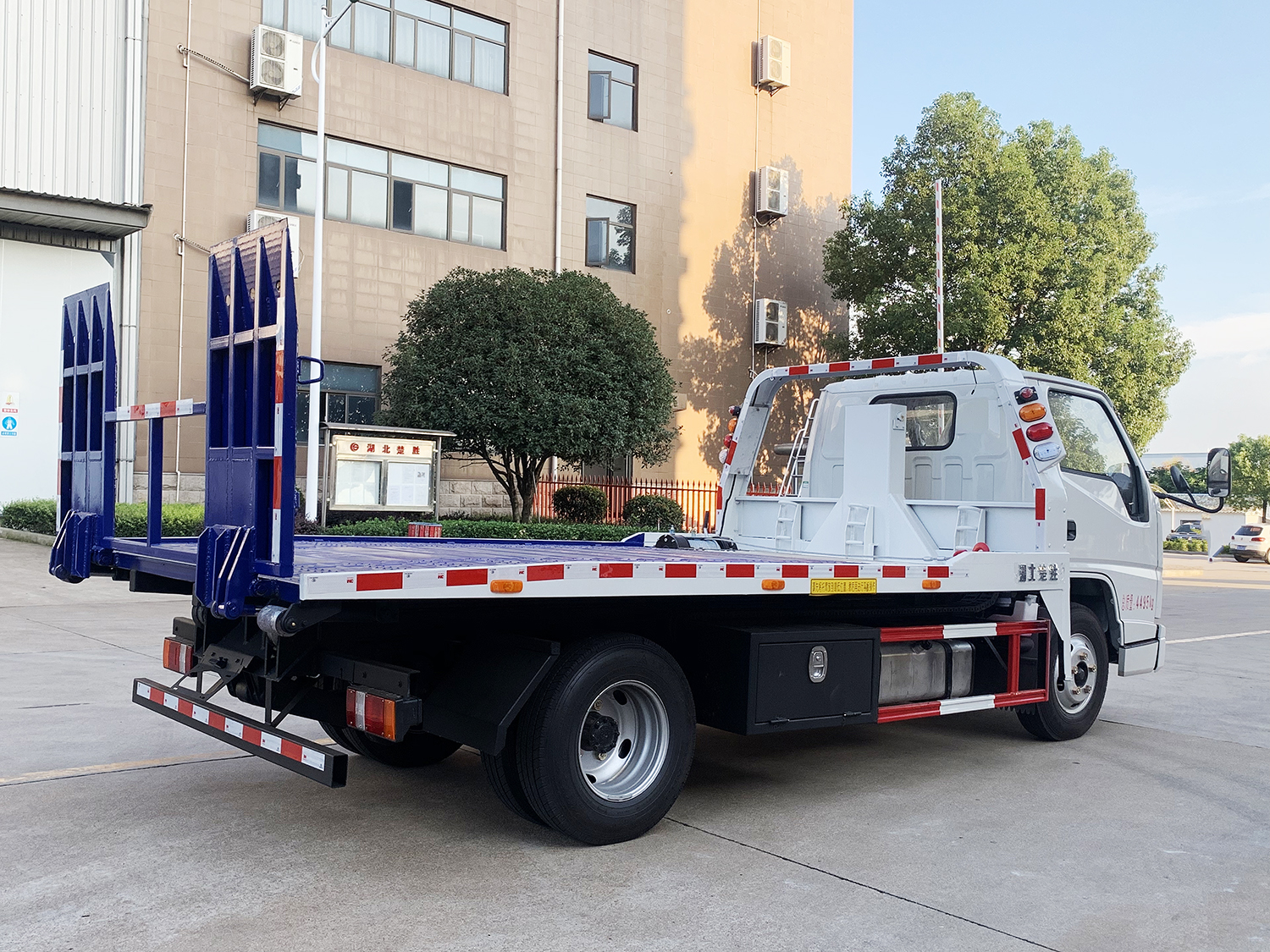 國六江鈴順達藍牌全落地清障車 國六江鈴順達藍牌全落地清障車