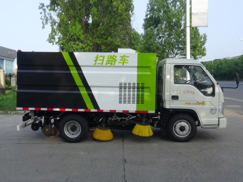 福田2600mm掃路車國V 福田2600mm掃路車國V