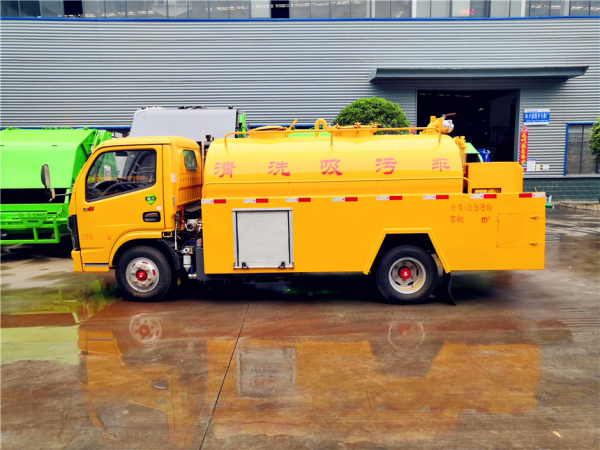小多利卡清洗吸糞車(chē) 小多利卡清洗吸糞車(chē)