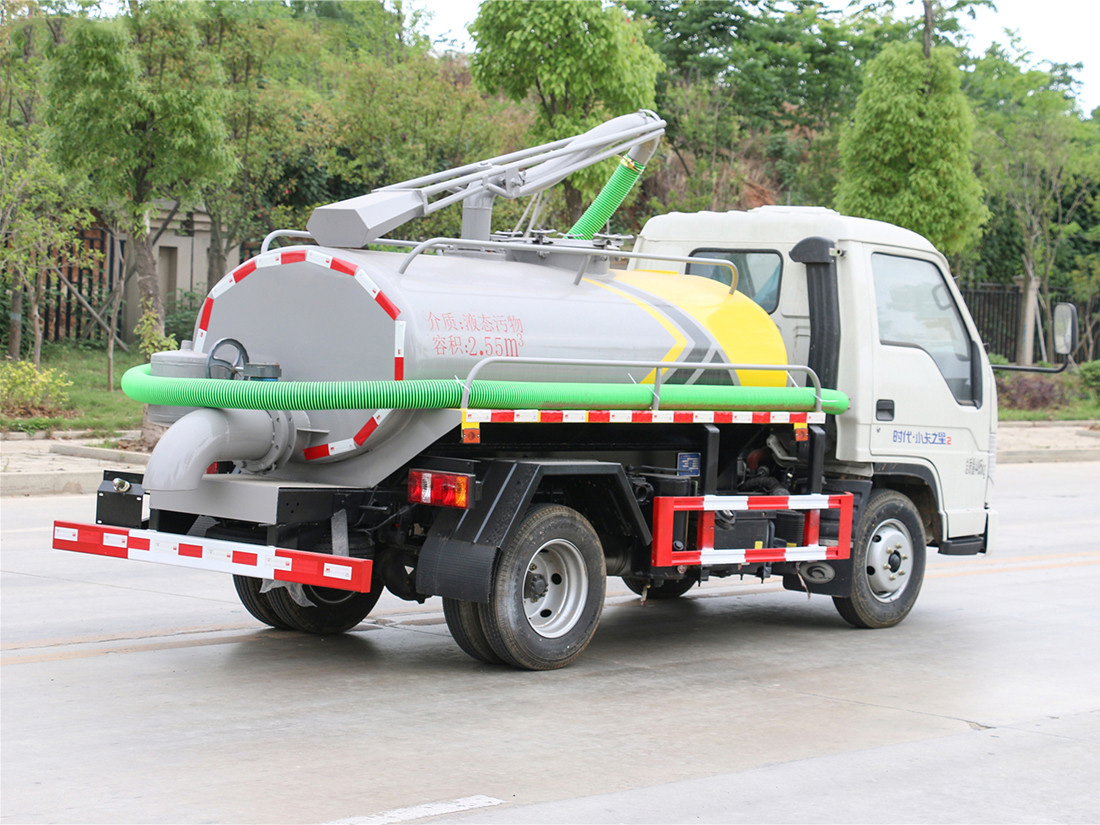 福田小卡之星3噸吸糞車(chē) 福田小卡之星3噸吸糞車(chē)
