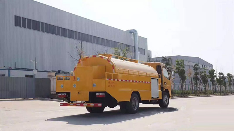 國(guó)六東風(fēng)凱普特高壓清洗車(chē) 國(guó)六東風(fēng)凱普特高壓清洗車(chē)