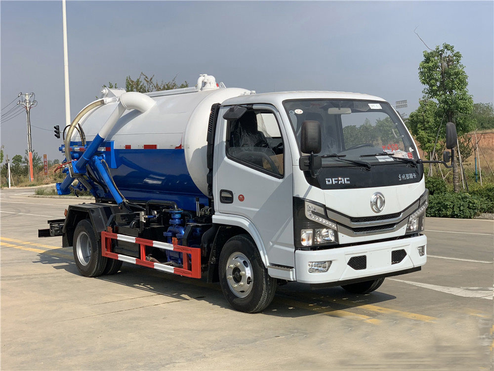 國六4.5方東風(fēng)D6 吸污車 國六4.5方東風(fēng)D6 吸污車