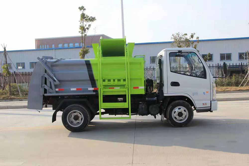 國六凱馬藍牌4方餐廚垃圾車 國六凱馬藍牌4方餐廚垃圾車