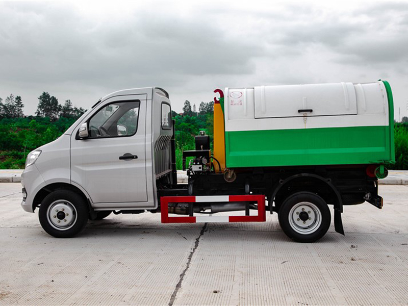 長(zhǎng)安2990勾臂垃圾車(chē) 長(zhǎng)安2990勾臂垃圾車(chē)