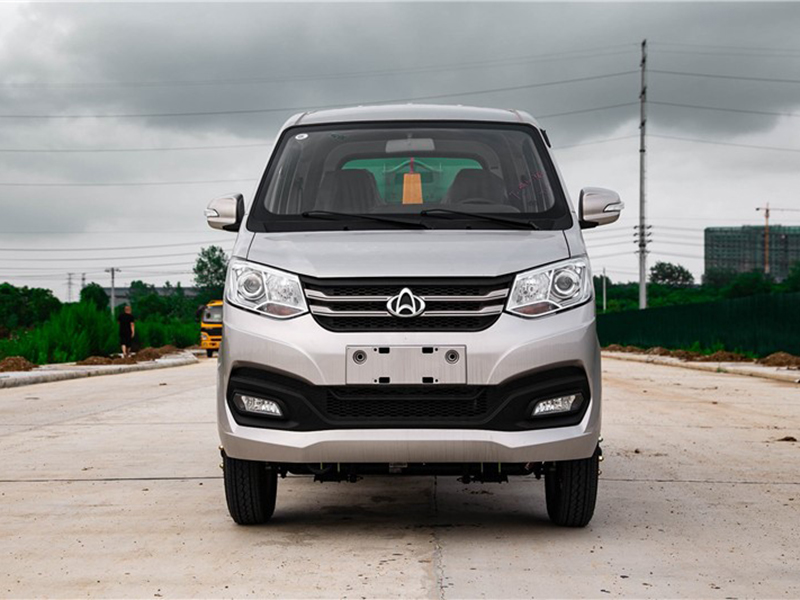長(zhǎng)安2990勾臂垃圾車(chē) 長(zhǎng)安2990勾臂垃圾車(chē)