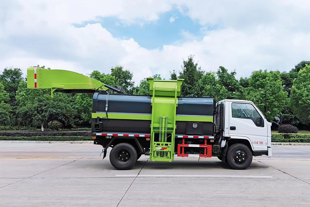 江鈴順達(dá)國六4.5方餐廚垃圾車 江鈴順達(dá)國六4.5方餐廚垃圾車