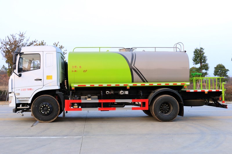 國(guó)六D3L 12噸灑水車 國(guó)六D3L 12噸灑水車