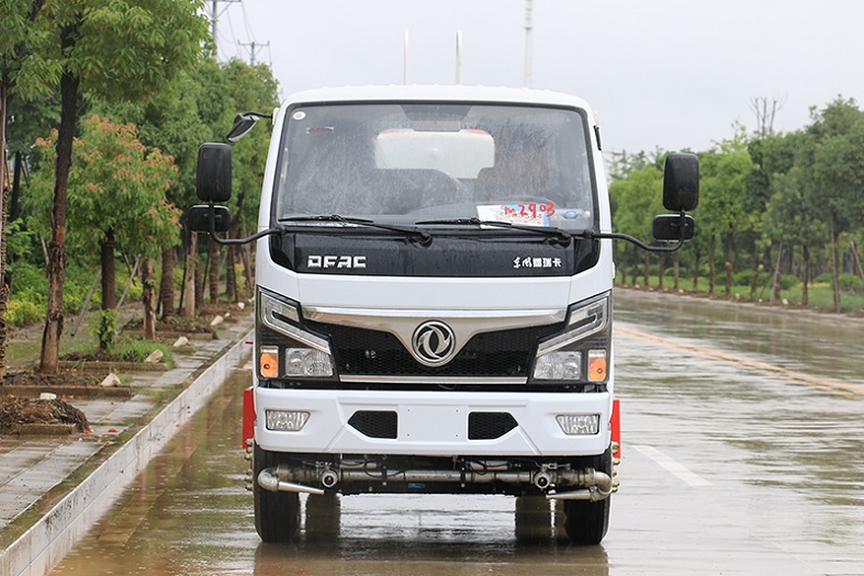 東風(fēng)小多利卡5方抑塵霧炮噴灑車 東風(fēng)小多利卡5方抑塵霧炮噴灑車