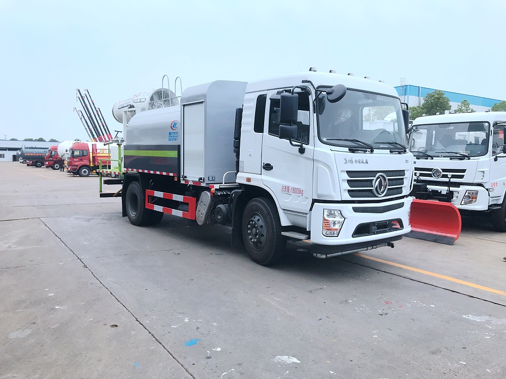 東風(fēng)專底抑塵噴霧車國(guó)六10立方/50-100米霧炮 東風(fēng)專底抑塵噴霧車國(guó)六10立方/50-100米霧炮