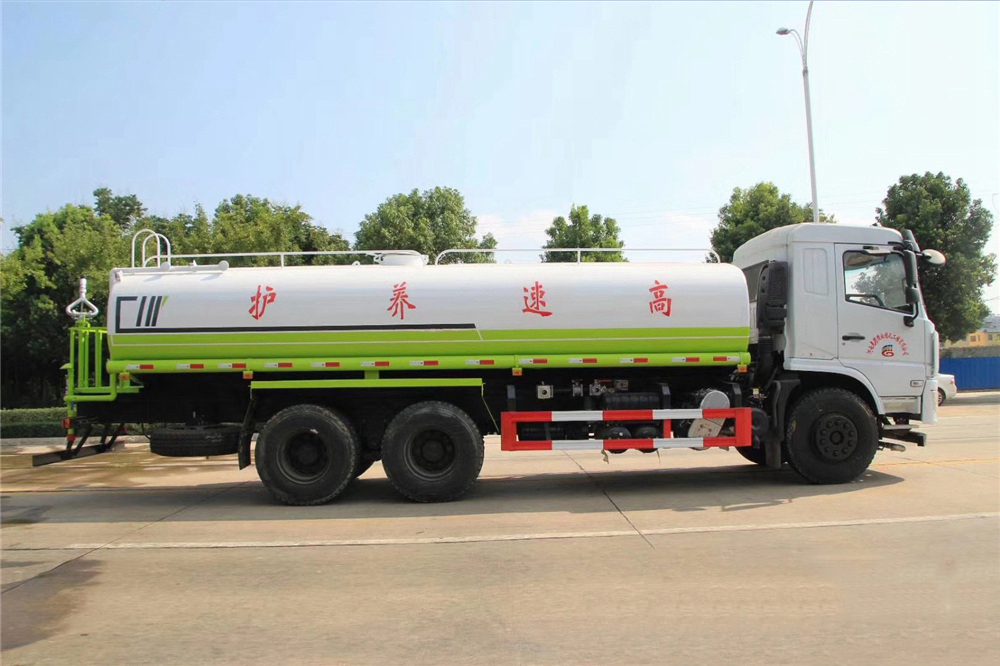 國(guó)六20立方東風(fēng)專(zhuān)底后雙橋 灑水車(chē) 國(guó)六20立方東風(fēng)專(zhuān)底后雙橋 灑水車(chē)