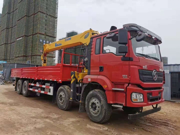 陜汽德龍前四后八國六隨車吊 陜汽德龍前四后八國六隨車吊