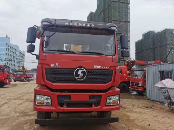 陜汽德龍前四后八國六隨車吊 陜汽德龍前四后八國六隨車吊
