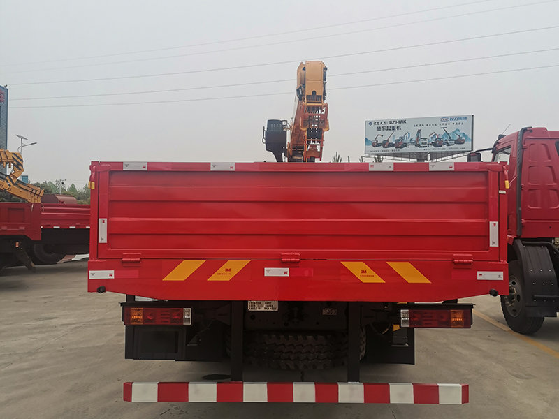 PFT5251JSQD6A陜汽德龍后八輪隨車吊 PFT5251JSQD6A陜汽德龍后八輪隨車吊