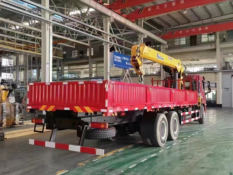 YZZ5250JSQ6MJ陜汽軒德后八輪 YZZ5250JSQ6MJ陜汽軒德后八輪