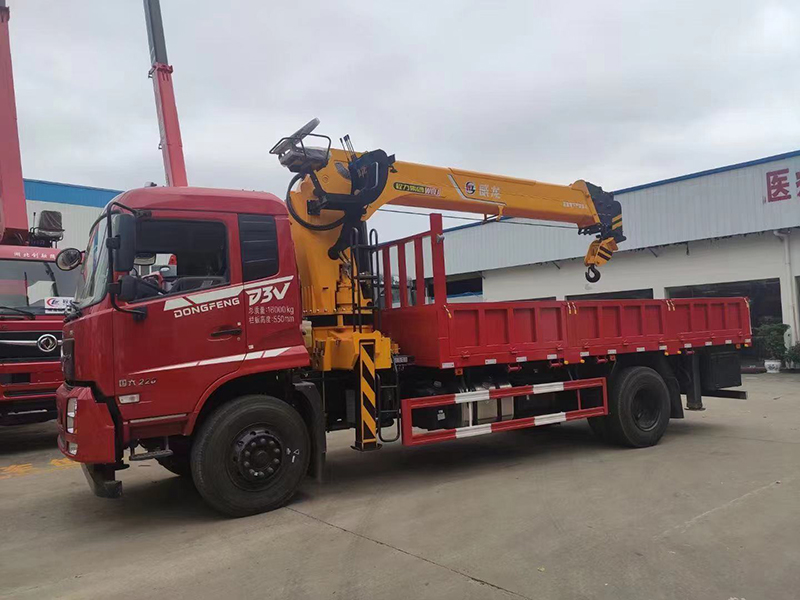 DFV5183JSQGP6D東風(fēng)專底D3V單橋隨車吊 DFV5183JSQGP6D東風(fēng)專底D3V單橋隨車吊