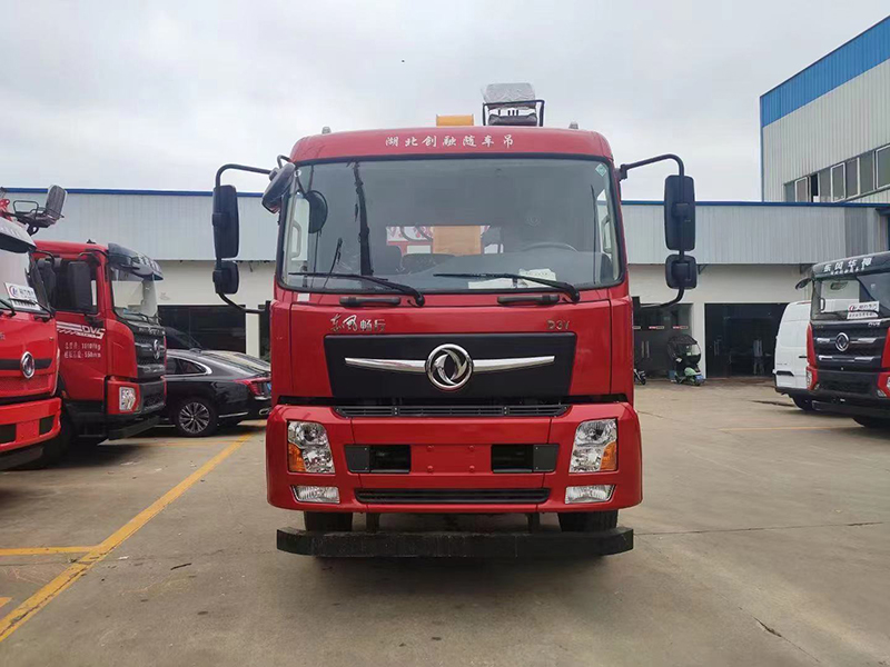 DFV5183JSQGP6D東風(fēng)專底D3V單橋隨車吊 DFV5183JSQGP6D東風(fēng)專底D3V單橋隨車吊