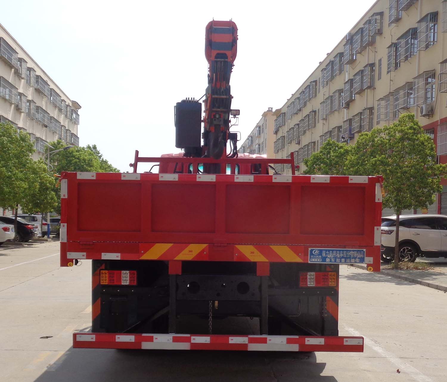 程力威牌CLW5180JSQCGC型隨車起重運(yùn)輸車 程力威牌CLW5180JSQCGC型隨車起重運(yùn)輸車