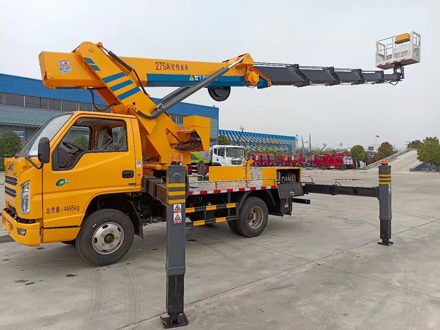藍牌27米高空作業(yè)車 藍牌27米高空作業(yè)車