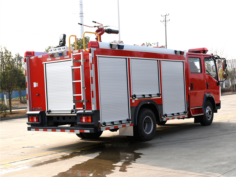 重汽輕卡4噸泡沫消防車(chē) 重汽輕卡4噸泡沫消防車(chē)