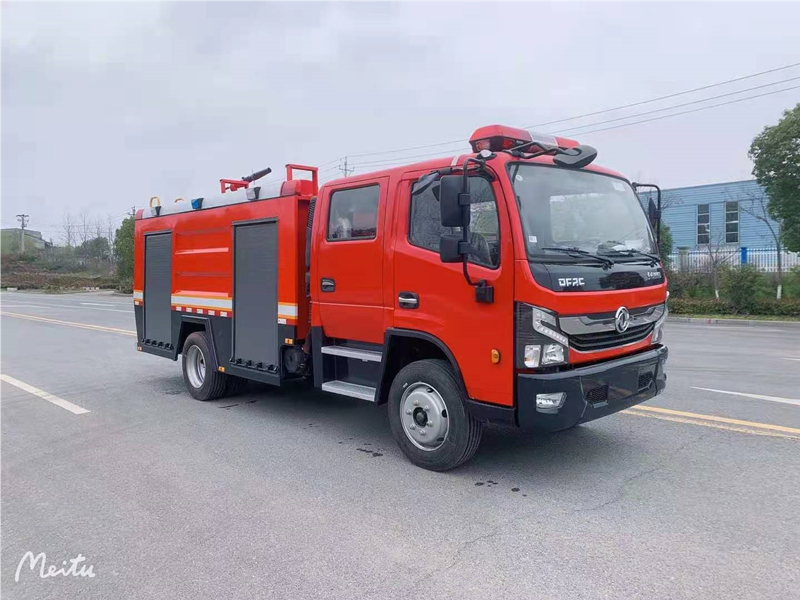 東風(fēng)5噸水罐消防車 東風(fēng)5噸水罐消防車