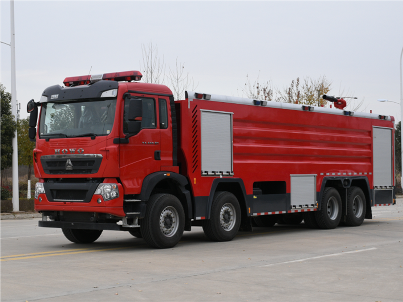 重汽豪沃25噸水罐消防車 重汽豪沃25噸水罐消防車