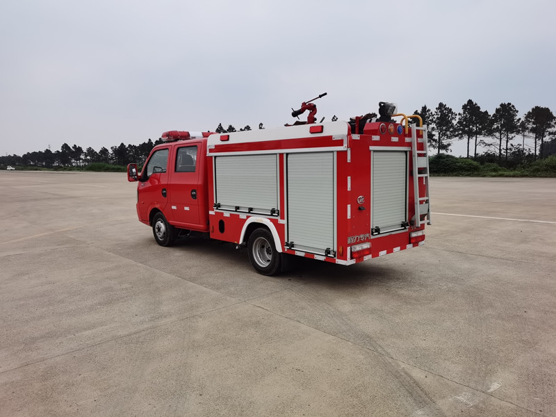 藍(lán)牌1噸水罐消防車 藍(lán)牌1噸水罐消防車