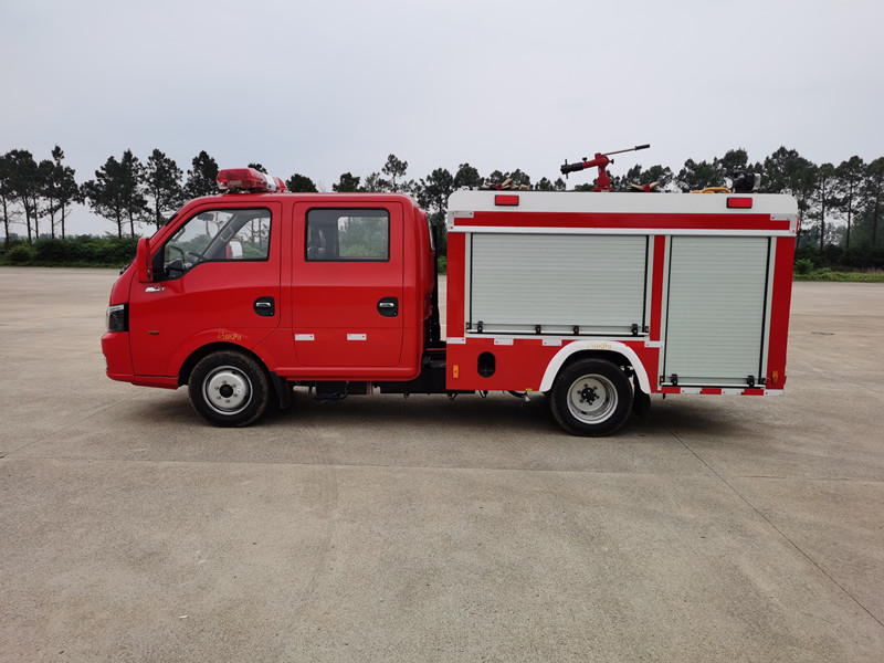 藍(lán)牌1噸水罐消防車 藍(lán)牌1噸水罐消防車